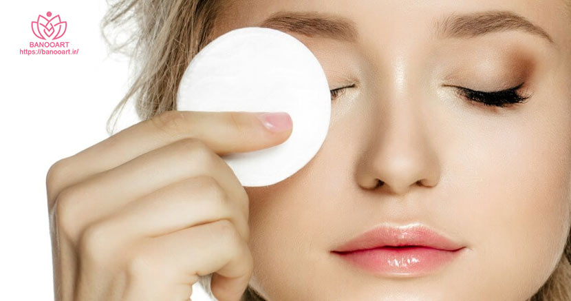 خصوصیات بهترین محلول پاک کننده آرایش صورت و چشم چیست ؟